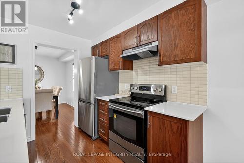2619 Baynes Sound Way, Ottawa, ON - Indoor Photo Showing Kitchen