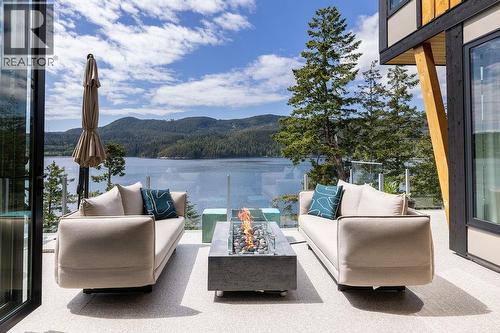 6101 -6099 Coracle Drive, Sechelt, BC - Outdoor With Body Of Water