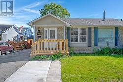B - 101 NORTHLAKE PLACE  Waterloo, ON N2V 1B1