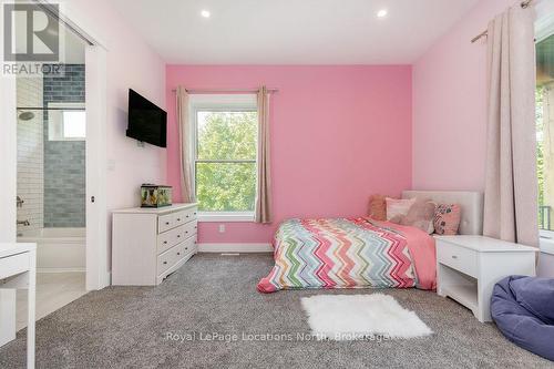 429540 8Th B Concession, Grey Highlands, ON - Indoor Photo Showing Bedroom