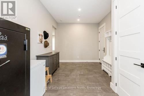 429540 8Th B Concession, Grey Highlands, ON - Indoor Photo Showing Other Room