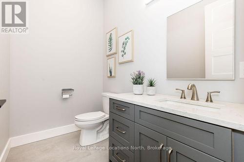 429540 8Th B Concession, Grey Highlands, ON - Indoor Photo Showing Bathroom