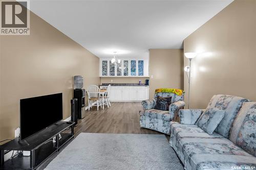 612 310 Stillwater Drive, Saskatoon, SK - Indoor Photo Showing Living Room