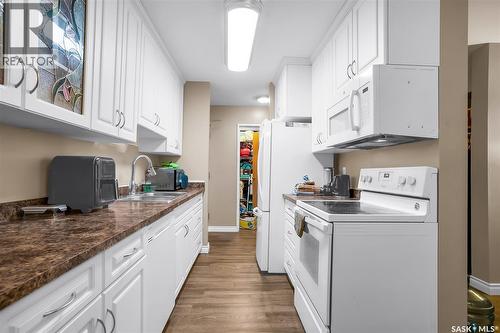 612 310 Stillwater Drive, Saskatoon, SK - Indoor Photo Showing Kitchen