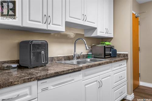 612 310 Stillwater Drive, Saskatoon, SK - Indoor Photo Showing Kitchen With Double Sink