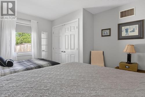 86 Huron Street W, South Huron (Exeter), ON - Indoor Photo Showing Bedroom