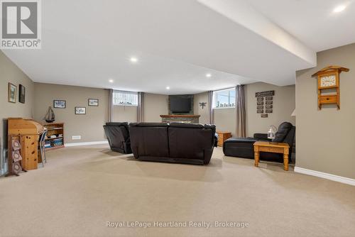 86 Huron Street W, South Huron (Exeter), ON - Indoor Photo Showing Basement