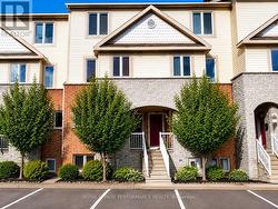 33 - 59 STRATHAVEN PRIVATE  Ottawa, ON K1J 1K7