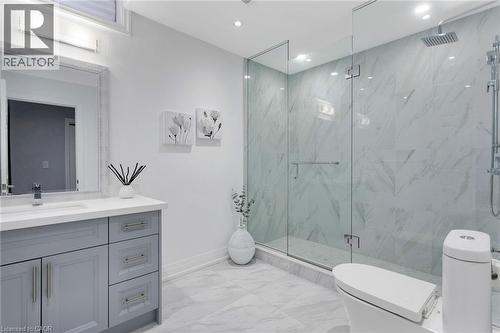 3456 Liptay Avenue, Oakville, ON - Indoor Photo Showing Bathroom