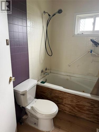 9 Fords Road, Corner Brook, NL - Indoor Photo Showing Bathroom
