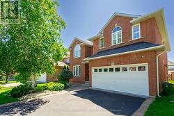 36 WILTSHIRE PLACE Hamilton, ON L9K 1M5