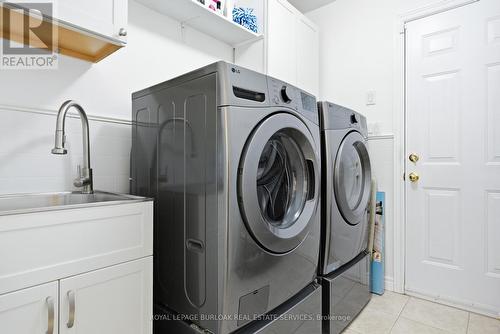 36 Wiltshire Place, Hamilton, ON - Indoor Photo Showing Laundry Room