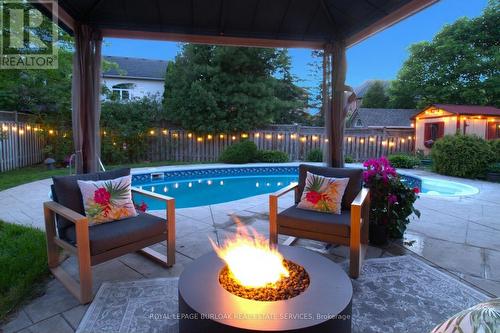 36 Wiltshire Place, Hamilton, ON - Outdoor With In Ground Pool With Backyard