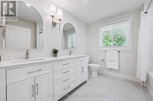 103 Gilkison Street, Centre Wellington, ON - Indoor Photo Showing Bathroom