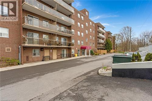 793 Colborne Street Unit# 114, Brantford, ON - Outdoor