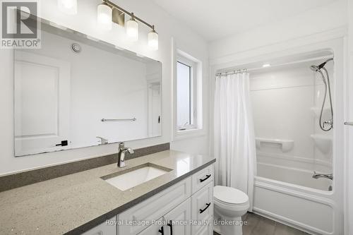 31 Gavin Crescent, Quinte West (Murray Ward), ON - Indoor Photo Showing Bathroom