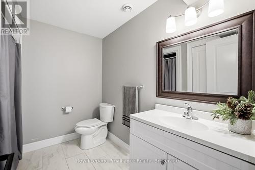 31 Gavin Crescent, Quinte West (Murray Ward), ON - Indoor Photo Showing Bathroom