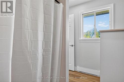 394 7Th Line Road, Douro-Dummer, ON - Indoor Photo Showing Bathroom