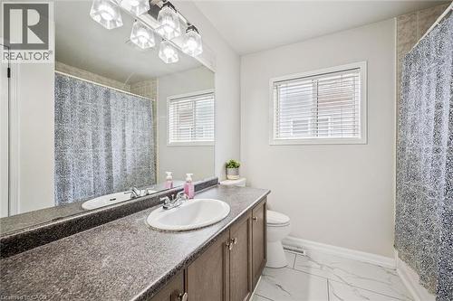 44 Mcnichol Drive, Cambridge, ON - Indoor Photo Showing Bathroom