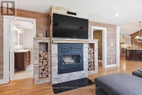 304 Lakeview Lane, Tweed (Hungerford (Twp)), ON - Indoor Photo Showing Living Room With Fireplace