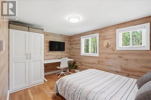 304 Lakeview Lane, Tweed (Hungerford (Twp)), ON - Indoor Photo Showing Bedroom