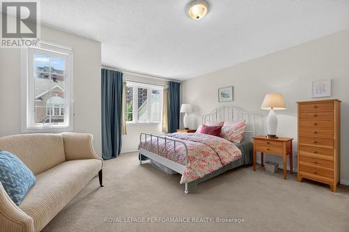 147 Fordham Private, Ottawa, ON - Indoor Photo Showing Bedroom