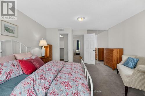 147 Fordham Private, Ottawa, ON - Indoor Photo Showing Bedroom