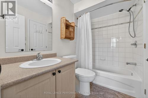 147 Fordham Private, Ottawa, ON - Indoor Photo Showing Bathroom