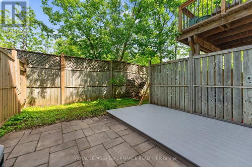 147 Fordham Private, Ottawa, ON - Outdoor With Exterior