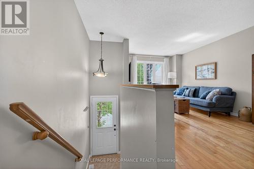 147 Fordham Private, Ottawa, ON - Indoor Photo Showing Other Room