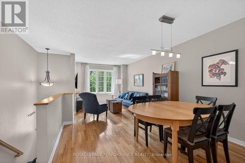 147 Fordham Private, Ottawa, ON - Indoor Photo Showing Dining Room