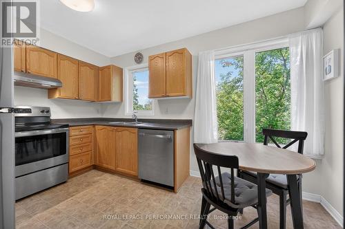 147 Fordham Private, Ottawa, ON - Indoor Photo Showing Other Room