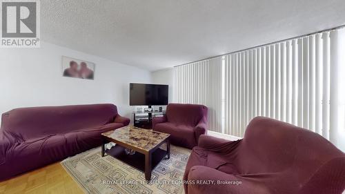 1108 - 10 Martha Eaton Way, Toronto, ON - Indoor Photo Showing Living Room