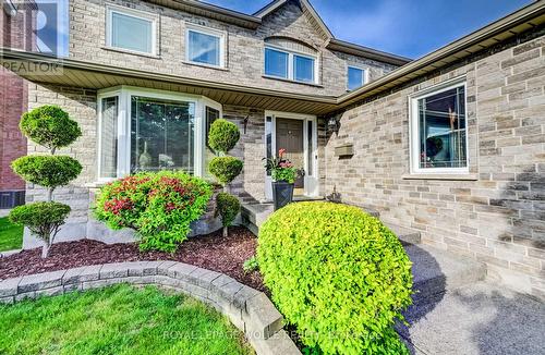 48 Lennox Crescent, Kitchener, ON - Outdoor