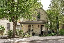 71 DOUGLAS STREET Stratford, ON N5A 5P3