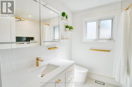 655 Browning Avenue, Ottawa, ON - Indoor Photo Showing Bathroom