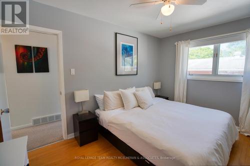 655 Browning Avenue, Ottawa, ON - Indoor Photo Showing Bedroom