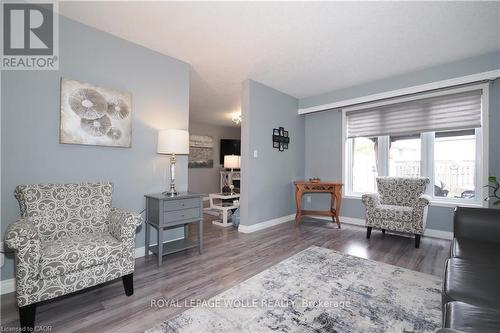 Livimg Room - 70 Queen Charlotte Crescent, Kitchener, ON - Indoor Photo Showing Living Room