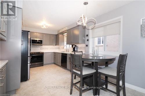70 Queen Charlotte Crescent, Kitchener, ON - Indoor
