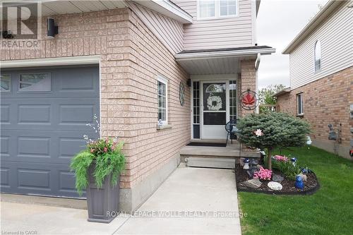 70 Queen Charlotte Crescent, Kitchener, ON - Outdoor