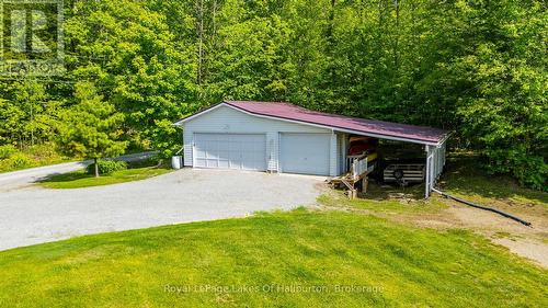1123 Balmoral Lane, Highlands East (Glamorgan), ON - Outdoor