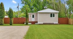 15 Elm Street Brandon, MB R7A 5Y5