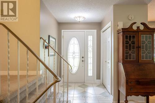 383 Old Surrey Lane, Kawartha Lakes (Bobcaygeon), ON - Indoor Photo Showing Other Room
