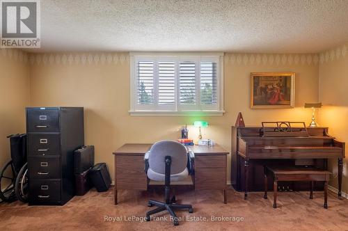 383 Old Surrey Lane, Kawartha Lakes (Bobcaygeon), ON - Indoor Photo Showing Other Room