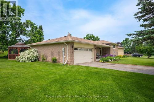 383 Old Surrey Lane, Kawartha Lakes (Bobcaygeon), ON - Outdoor