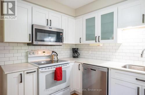 383 Old Surrey Lane, Kawartha Lakes (Bobcaygeon), ON - Indoor Photo Showing Kitchen