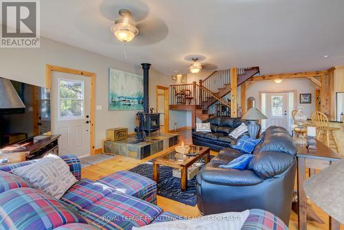 441 B Maccomish Lane, Frontenac (Frontenac South), ON - Indoor Photo Showing Living Room