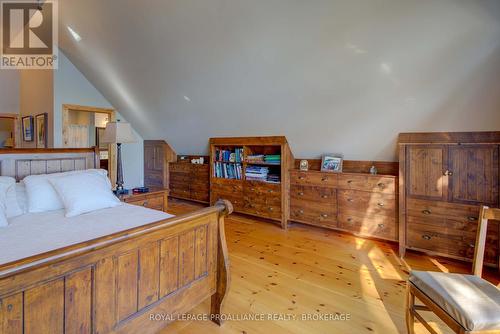 441 B Maccomish Lane, Frontenac (Frontenac South), ON - Indoor Photo Showing Bedroom