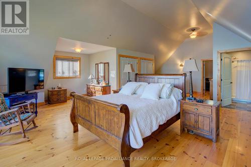 441 B Maccomish Lane, Frontenac (Frontenac South), ON - Indoor Photo Showing Bedroom