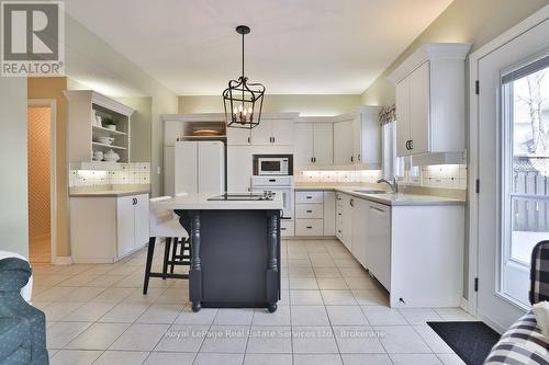 4 - 2407 Woodward Avenue, Burlington (Brant), ON - Indoor Photo Showing Kitchen